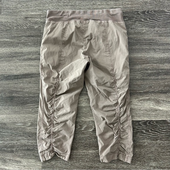 XCVI Wearables Iris Crop Pants XL Ruched Cropped Capri Pull On Tan Light Brown - Picture 7 of 14